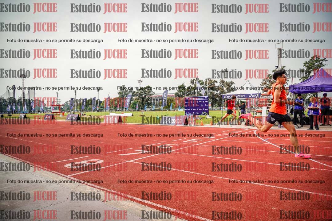 Fotos de los 400 m llanos de varones