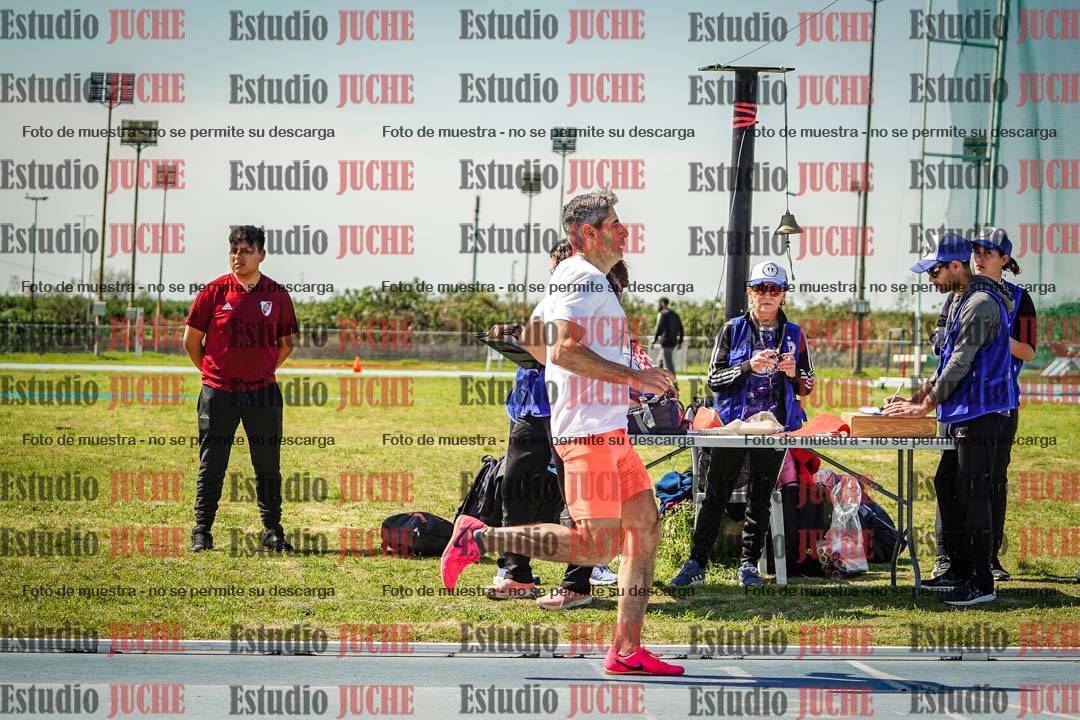 Fotos de los 800 m llanos de varones