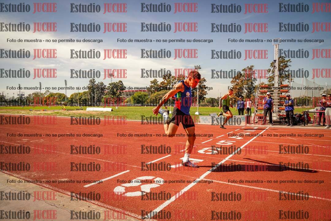 Fotos de los 100 m llanos de varones