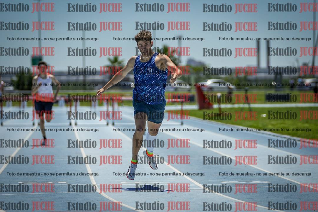Fotos de los 400 m con vallas de varones