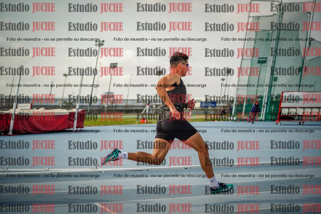 Fotos de los 800 m llanos de varones