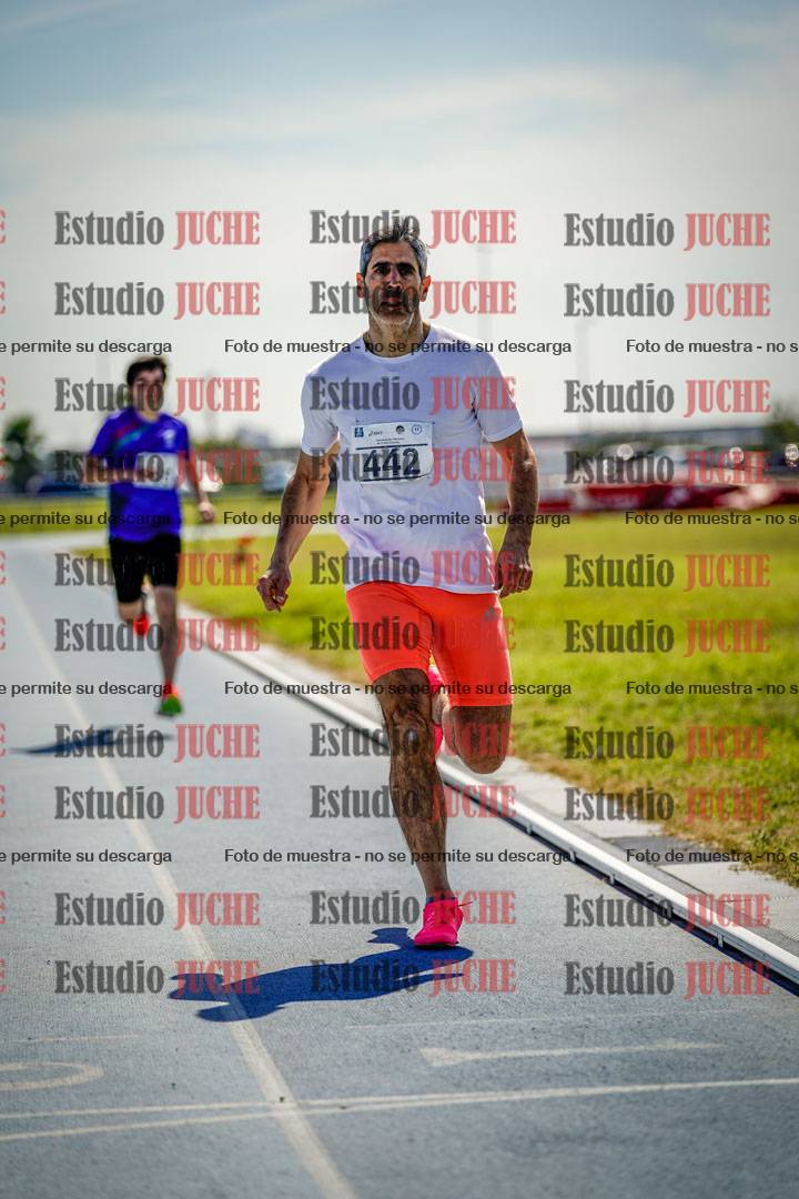 Fotos de los 800 m llanos de varones