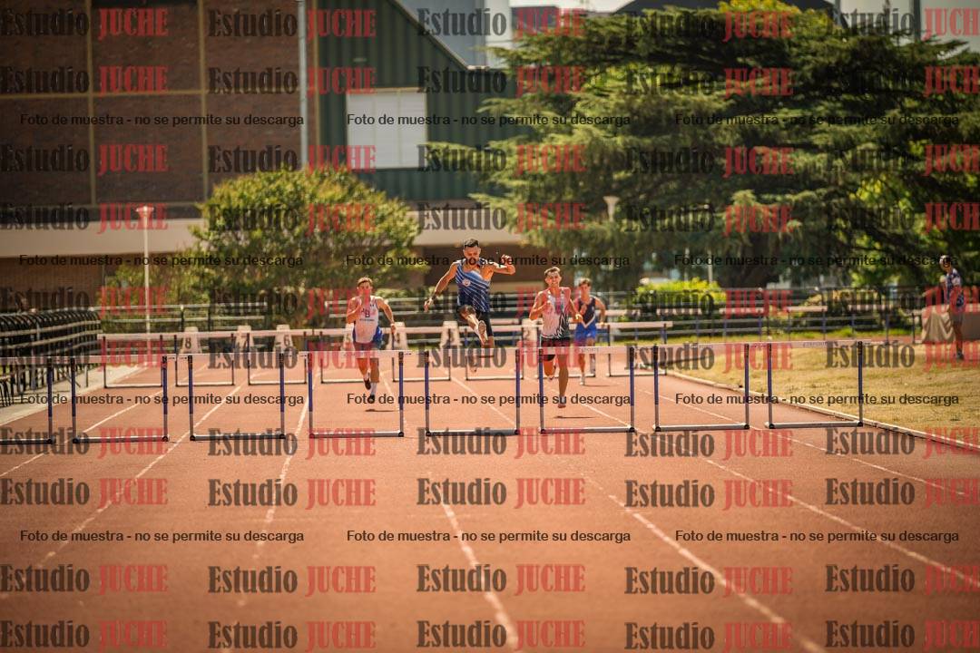 Fotos de los 400 m con vallas de varones