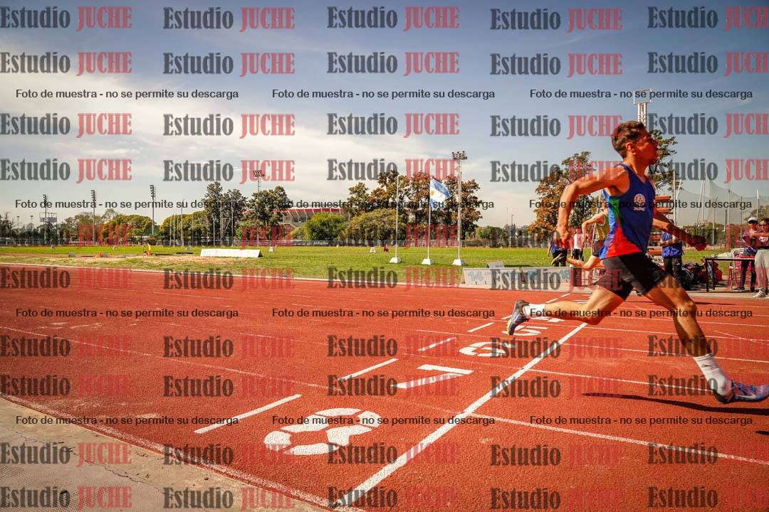 Fotos de los 100 m llanos de varones