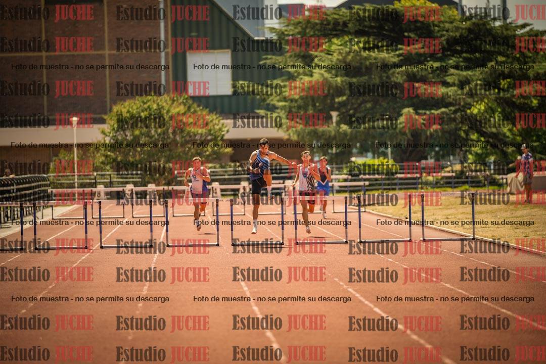 Fotos de los 400 m con vallas de varones