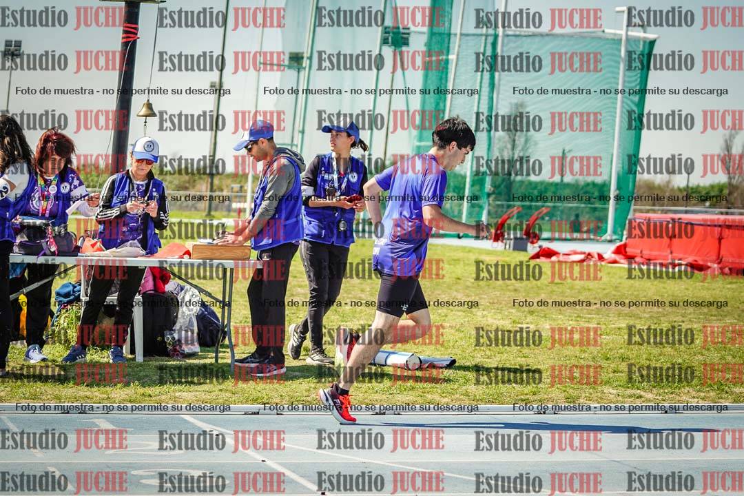 Fotos de los 800 m llanos de varones