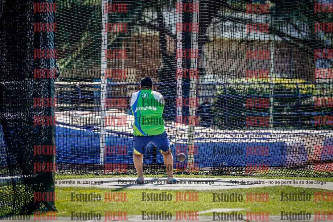 Fotos del lanzamiento de martillo de varones