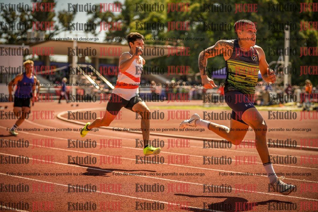 Fotos de los 400 m llanos de varones