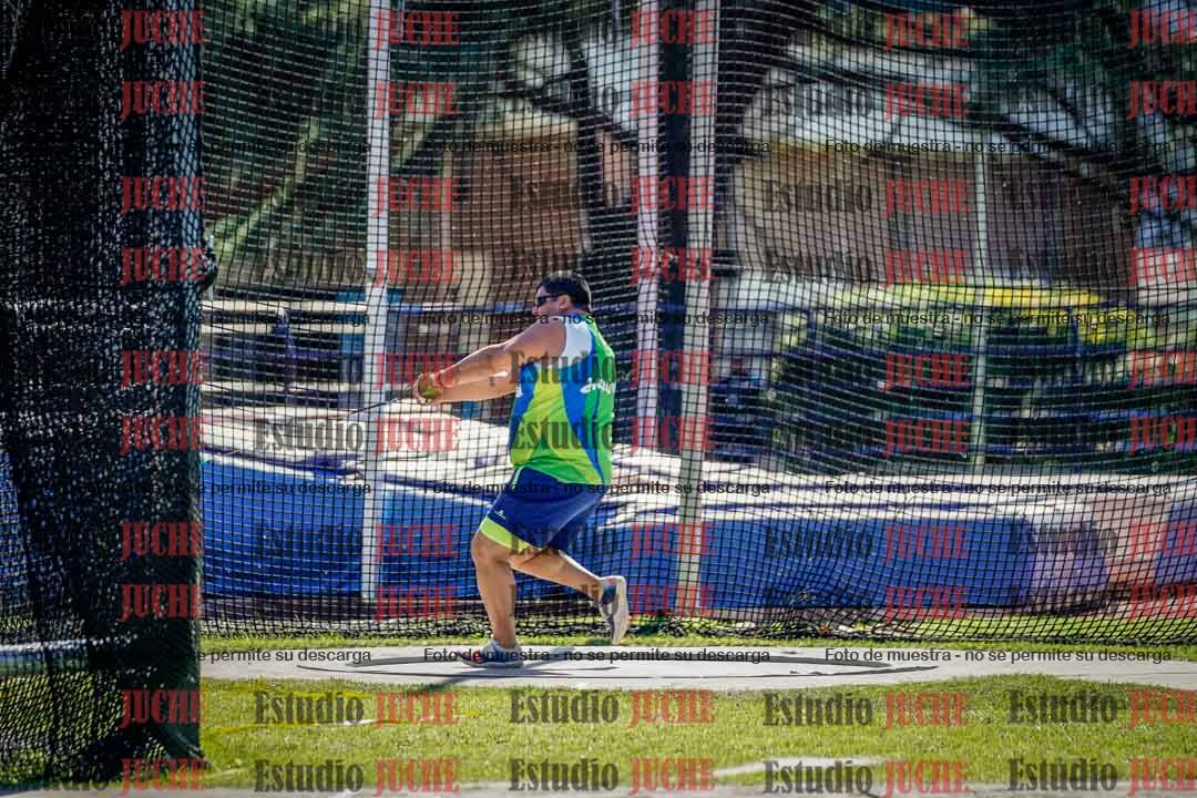 Fotos del lanzamiento de martillo de varones