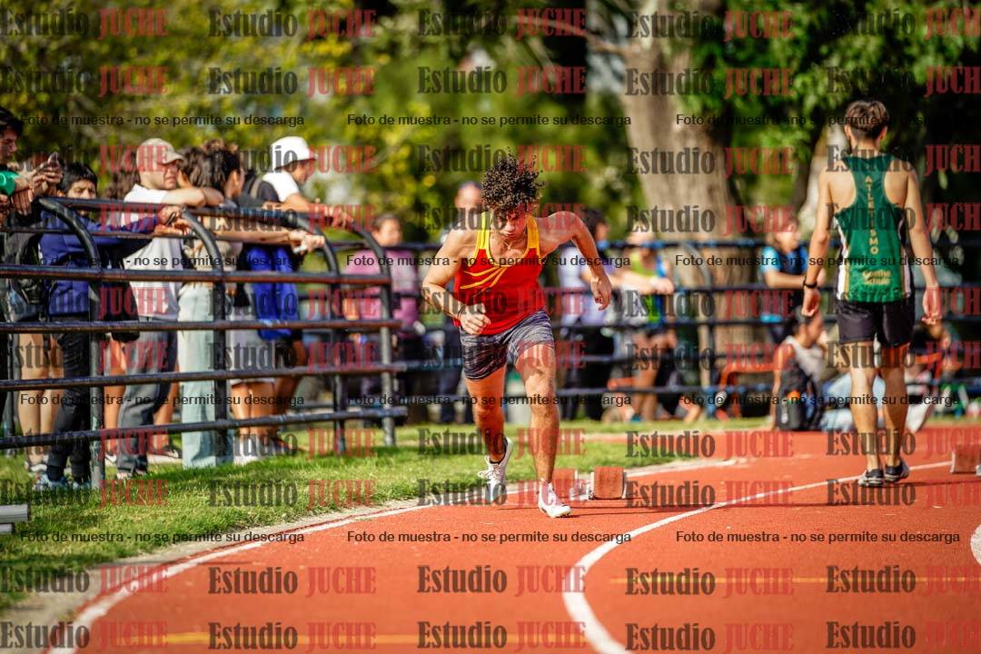 Fotos de los 200 m llanos de varones