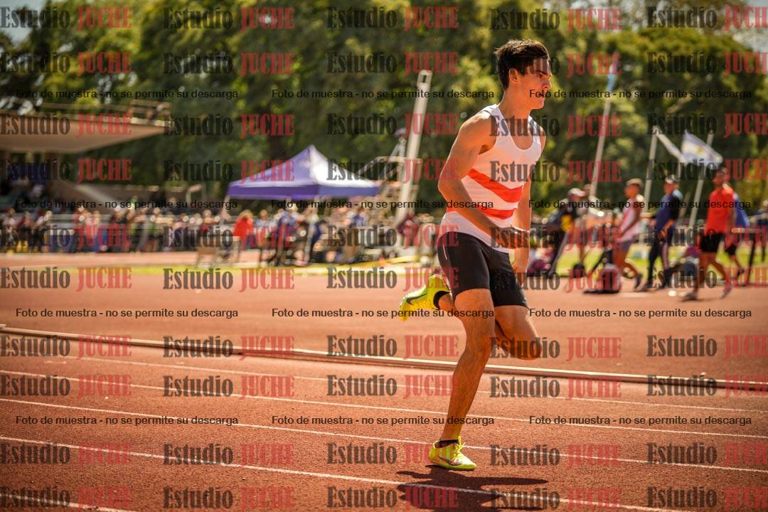 Fotos de los 400 m llanos de varones