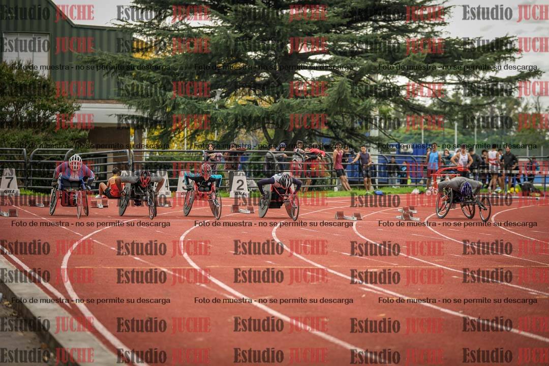 Fotos de los 100 m llanos de varones