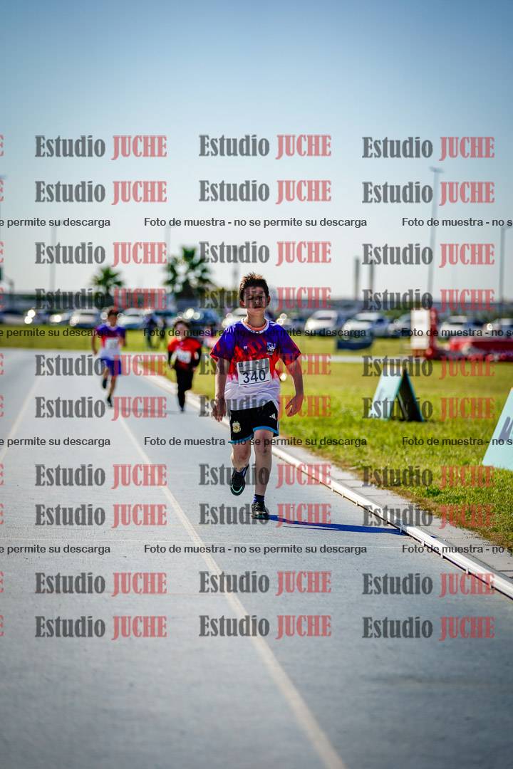 Fotos de los 1000 m llanos de varones