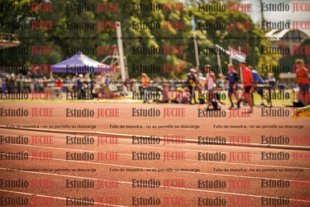 Fotos de los 400 m llanos de varones