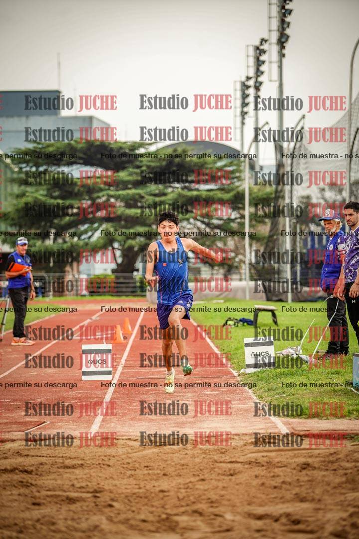 Fotos del salto triple de varones