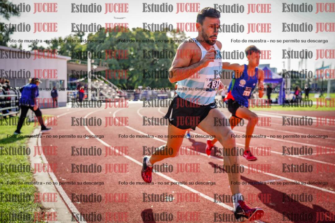 Fotos de los 800 m llanos de varones