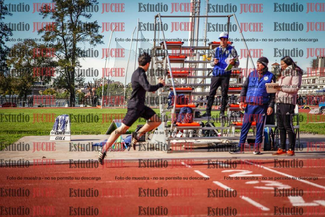 Fotos de los 800 m llanos de varones