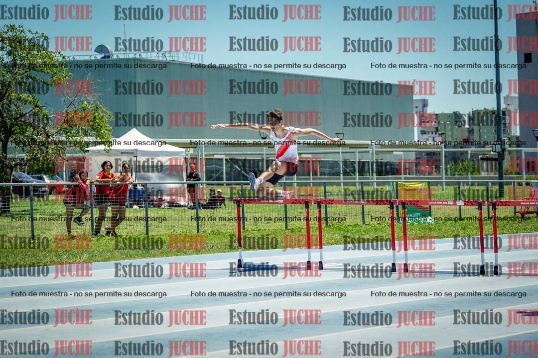 Fotos de los 400 m con vallas de varones