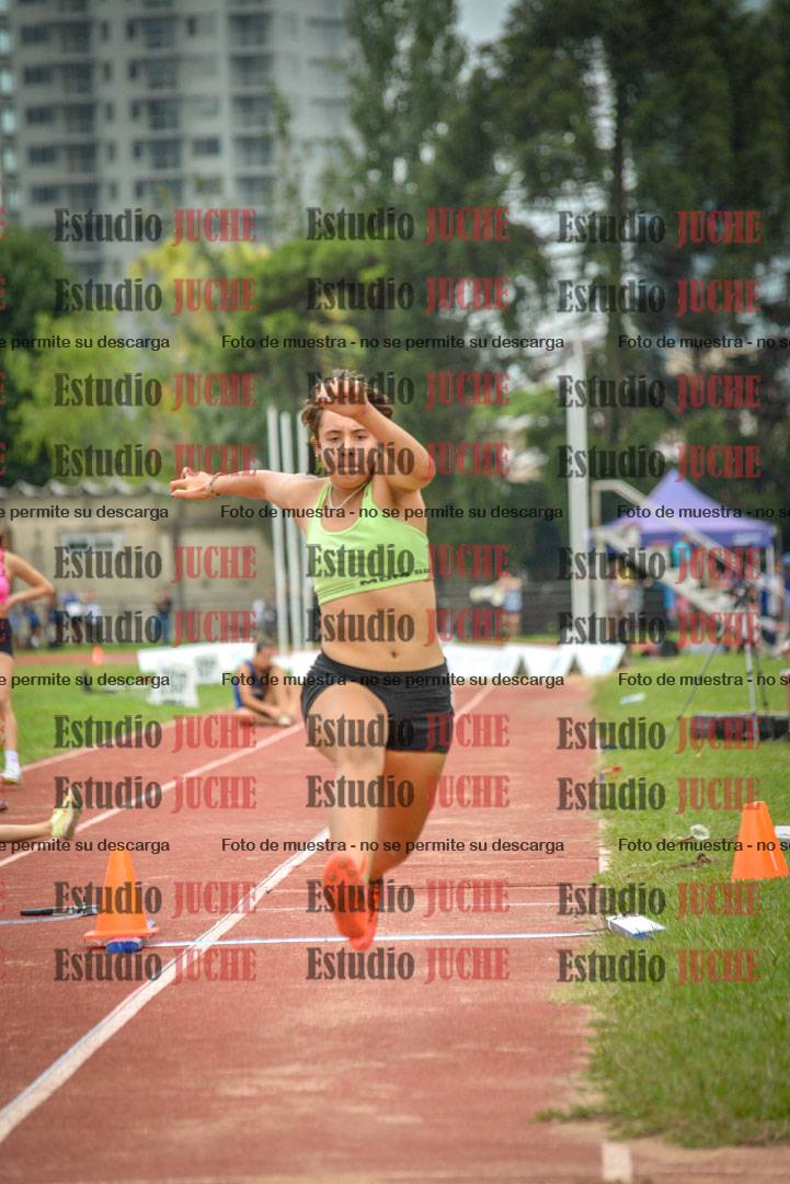 Fotos del salto triple - tabla de 8 y 10