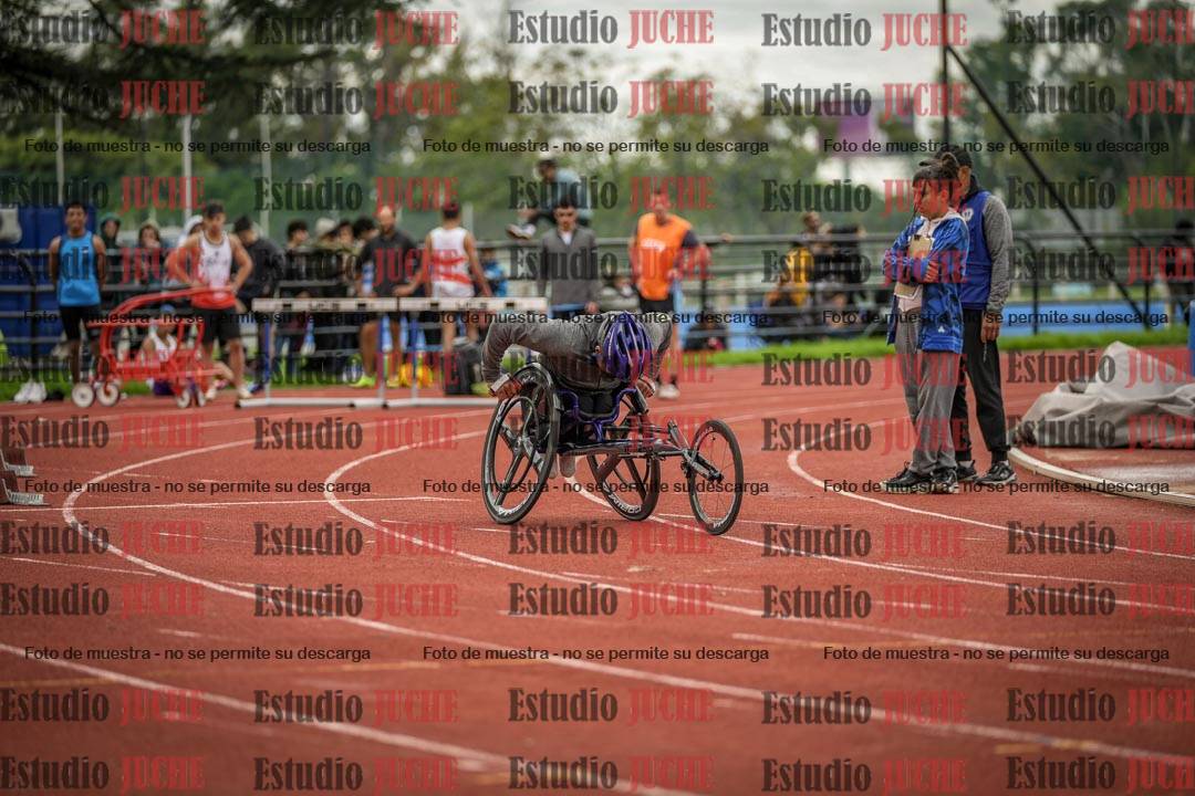 Fotos de los 100 m llanos de varones
