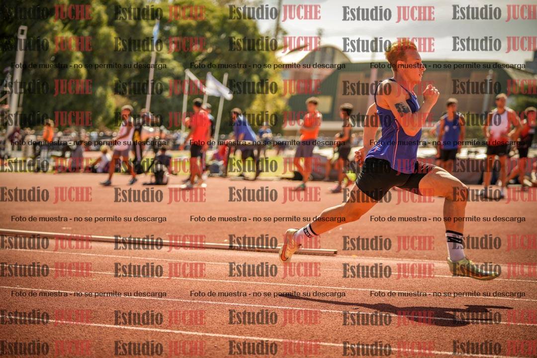 Fotos de los 400 m llanos de varones