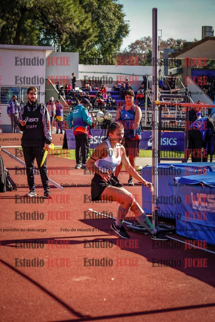 Fotos del salto en alto de mujeres