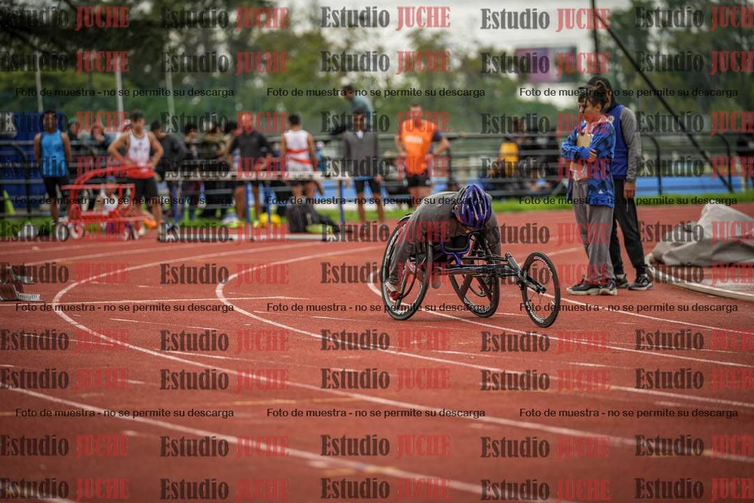 Fotos de los 100 m llanos de varones