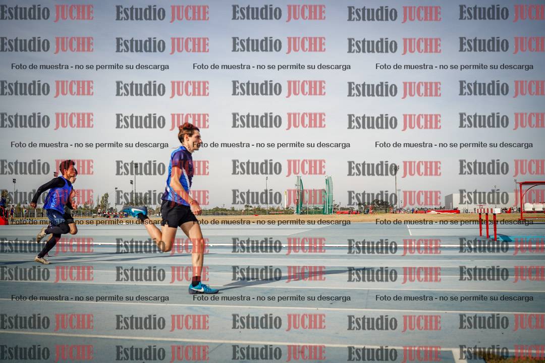 Fotos de los 200 m llanos de varones