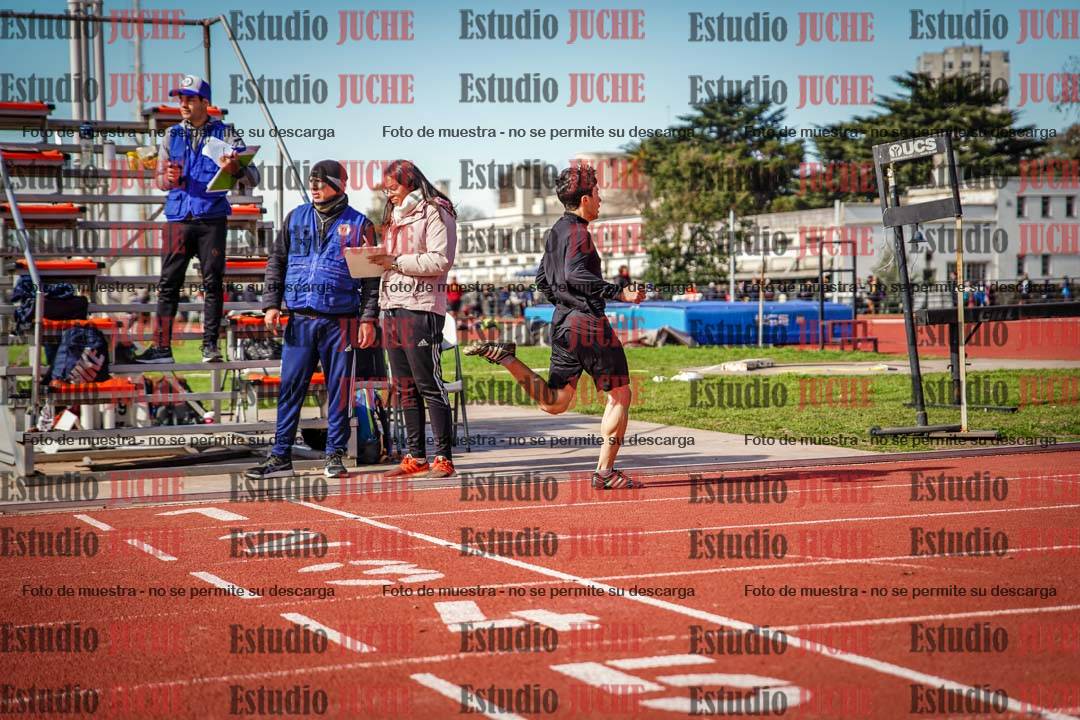 Fotos de los 800 m llanos de varones