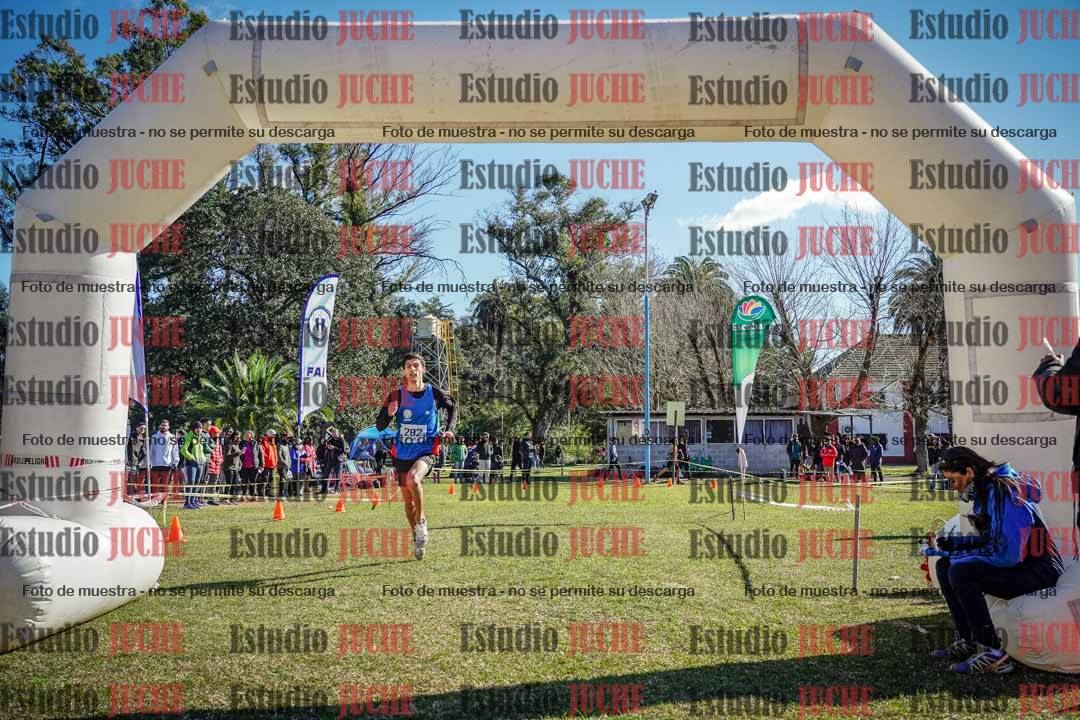 Fotos de la llegada del cross de 3000 m