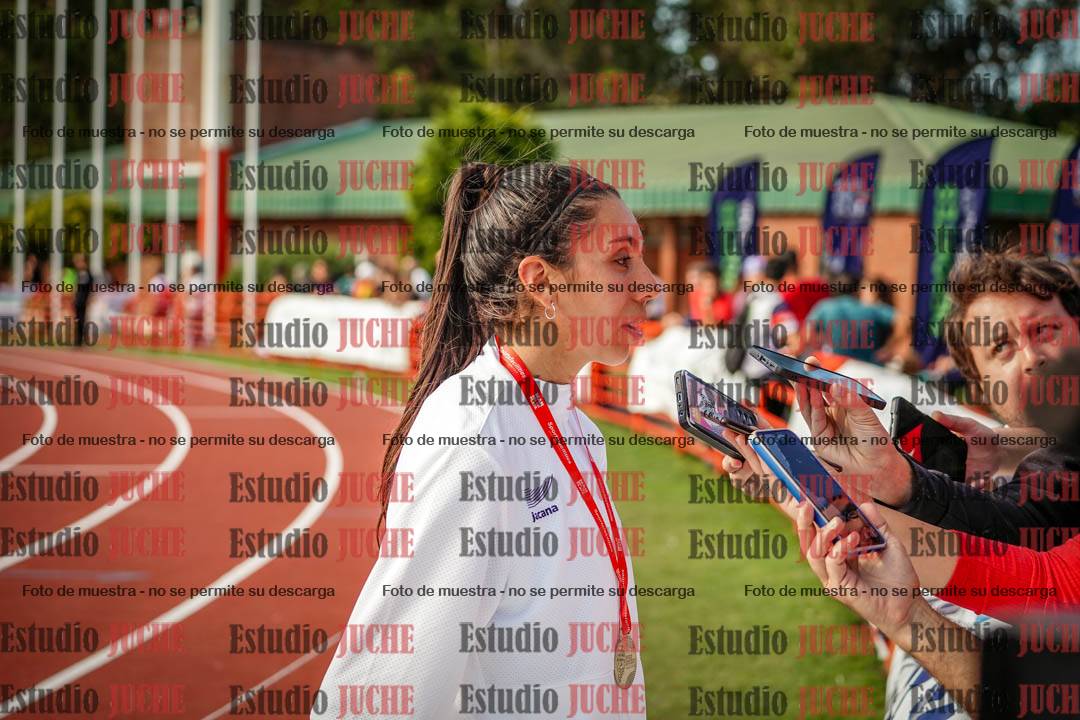 Fotos de algunos extras y podios del día 1