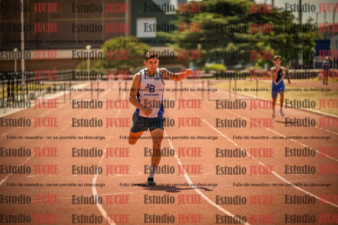 Fotos de los 400 m con vallas de varones