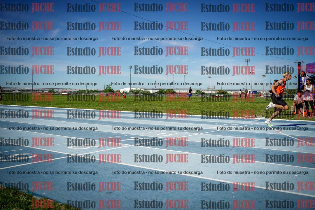 Fotos de los 400 m llanos de varones