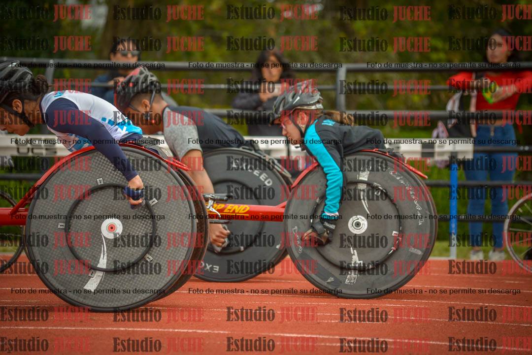 Fotos de los 100 m llanos de varones