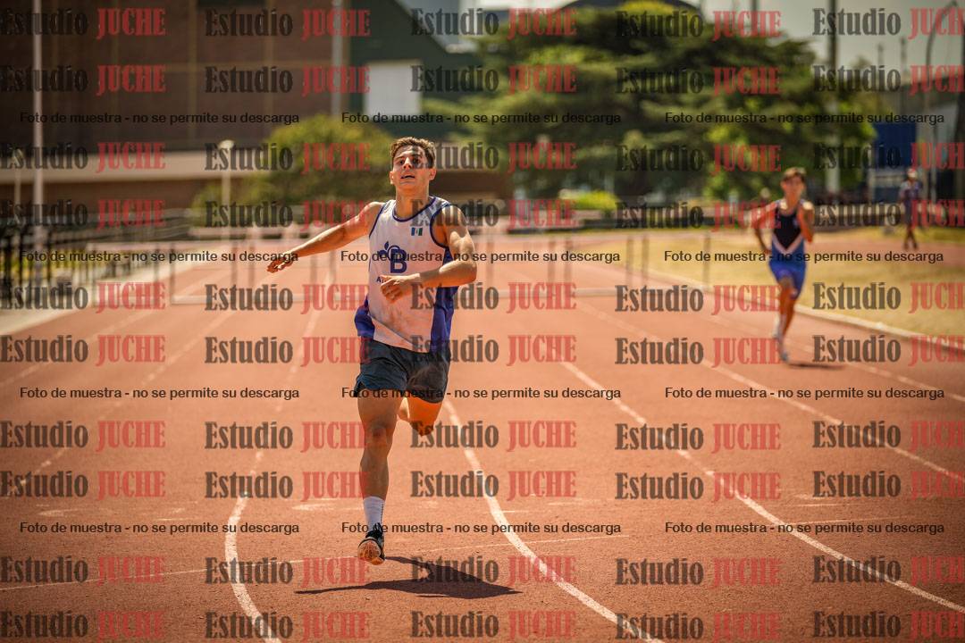 Fotos de los 400 m con vallas de varones