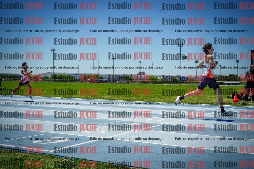 Fotos de los 400 m con vallas de varones