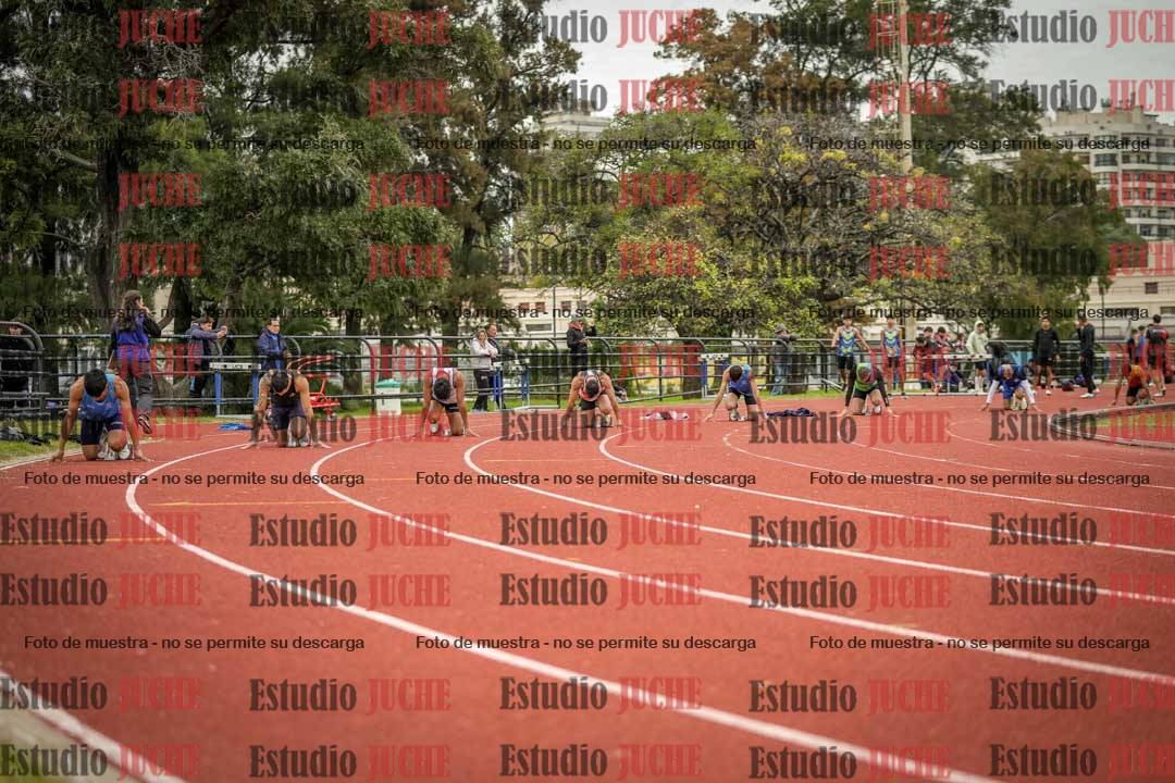 Fotos de los 200 m llanos de varones