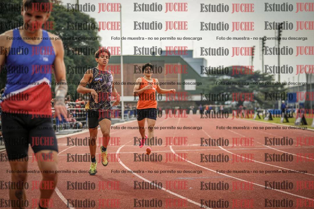 Fotos de los 400 m llanos de varones