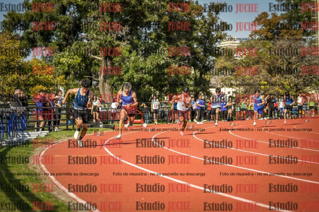 Fotos de los 200 m llanos de varones