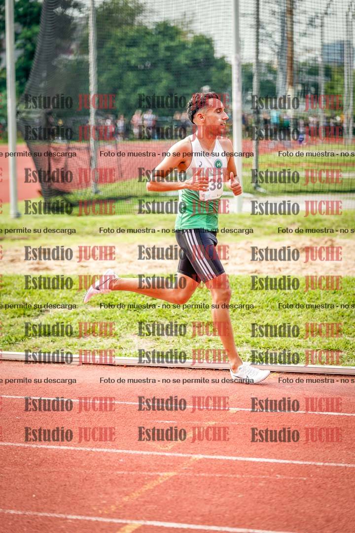 Fotos de los 3000 m llanos de varones