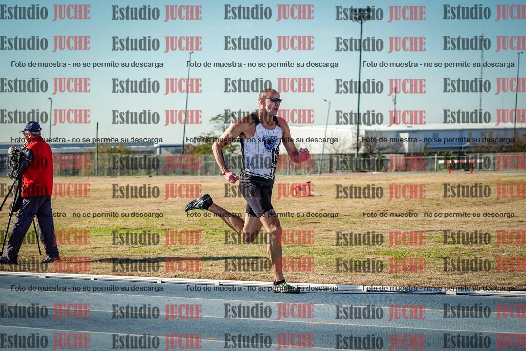 Fotos de los 400 m llanos de varones