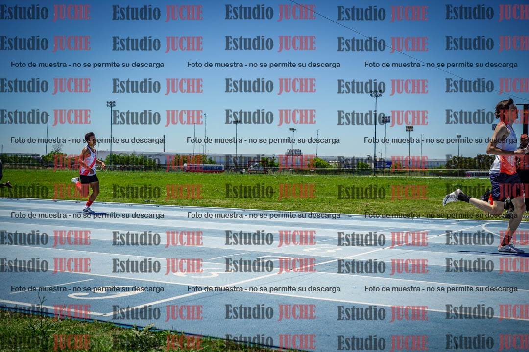 Fotos de los 400 m con vallas de varones