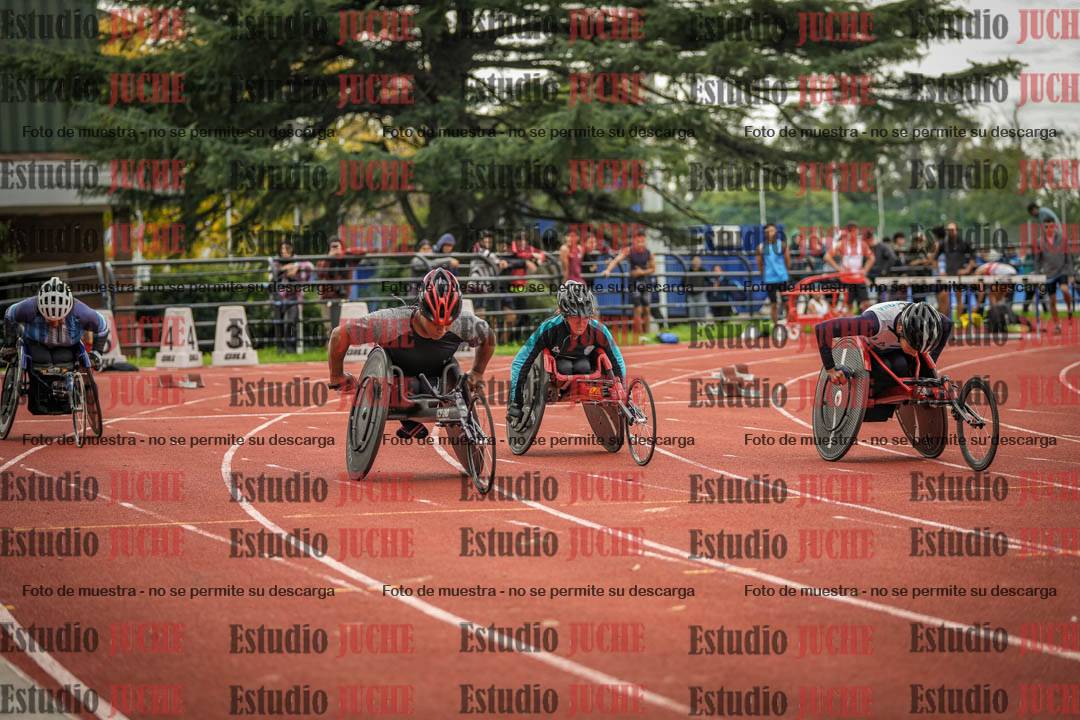 Fotos de los 100 m llanos de varones