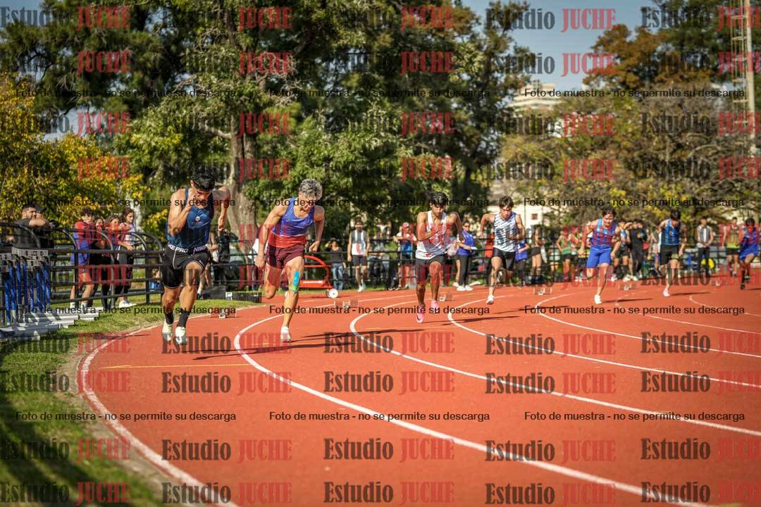 Fotos de los 200 m llanos de varones