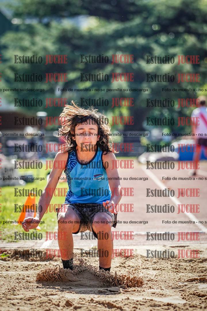 Fotos del salto en largo de varones