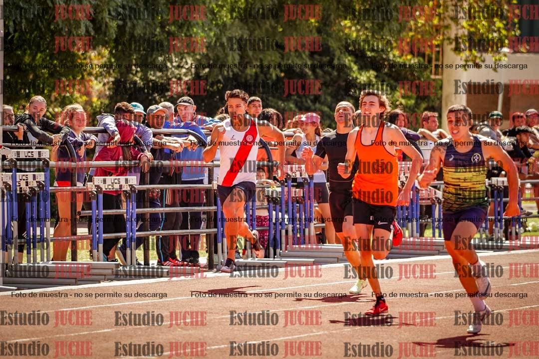 Fotos de los 400 m llanos de varones
