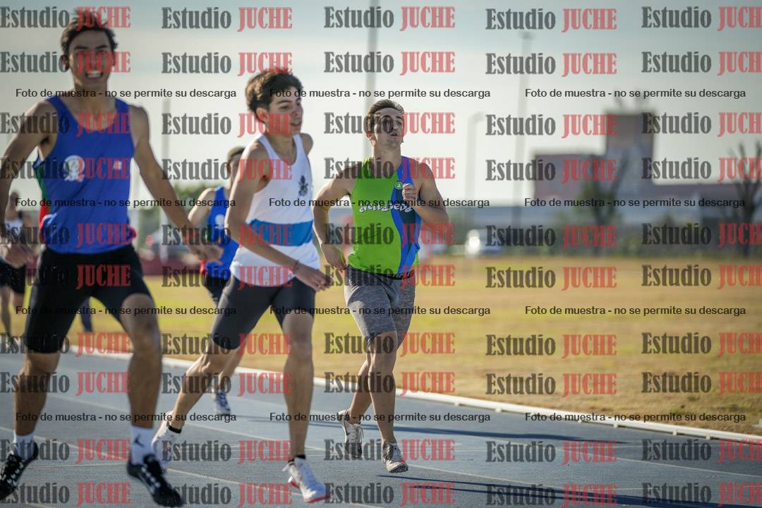 Fotos de los 400 m llanos de varones