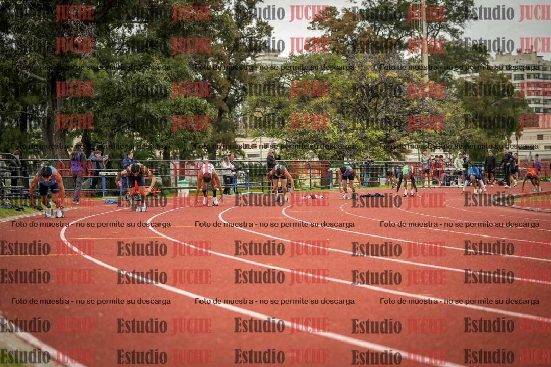 Fotos de los 200 m llanos de varones