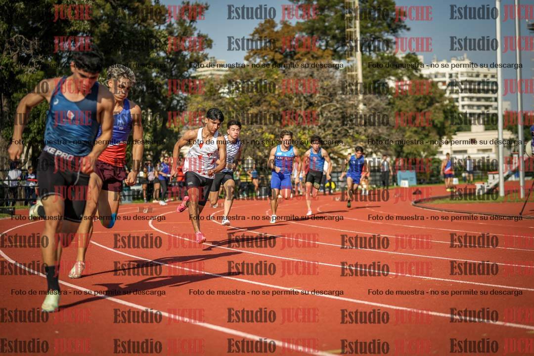 Fotos de los 200 m llanos de varones
