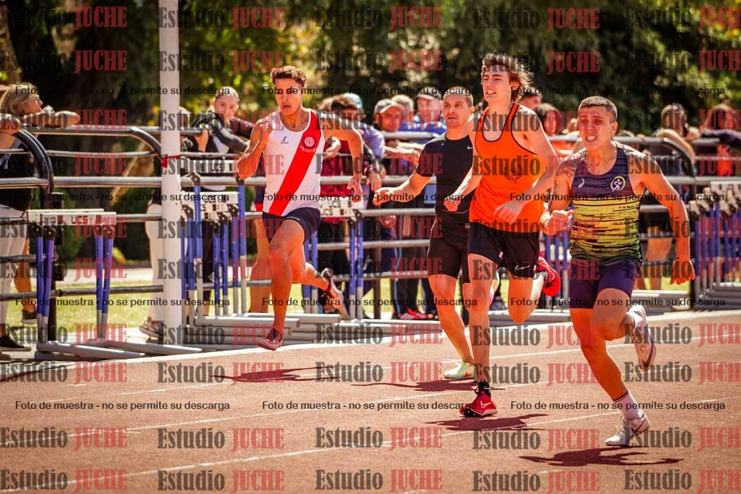 Fotos de los 400 m llanos de varones